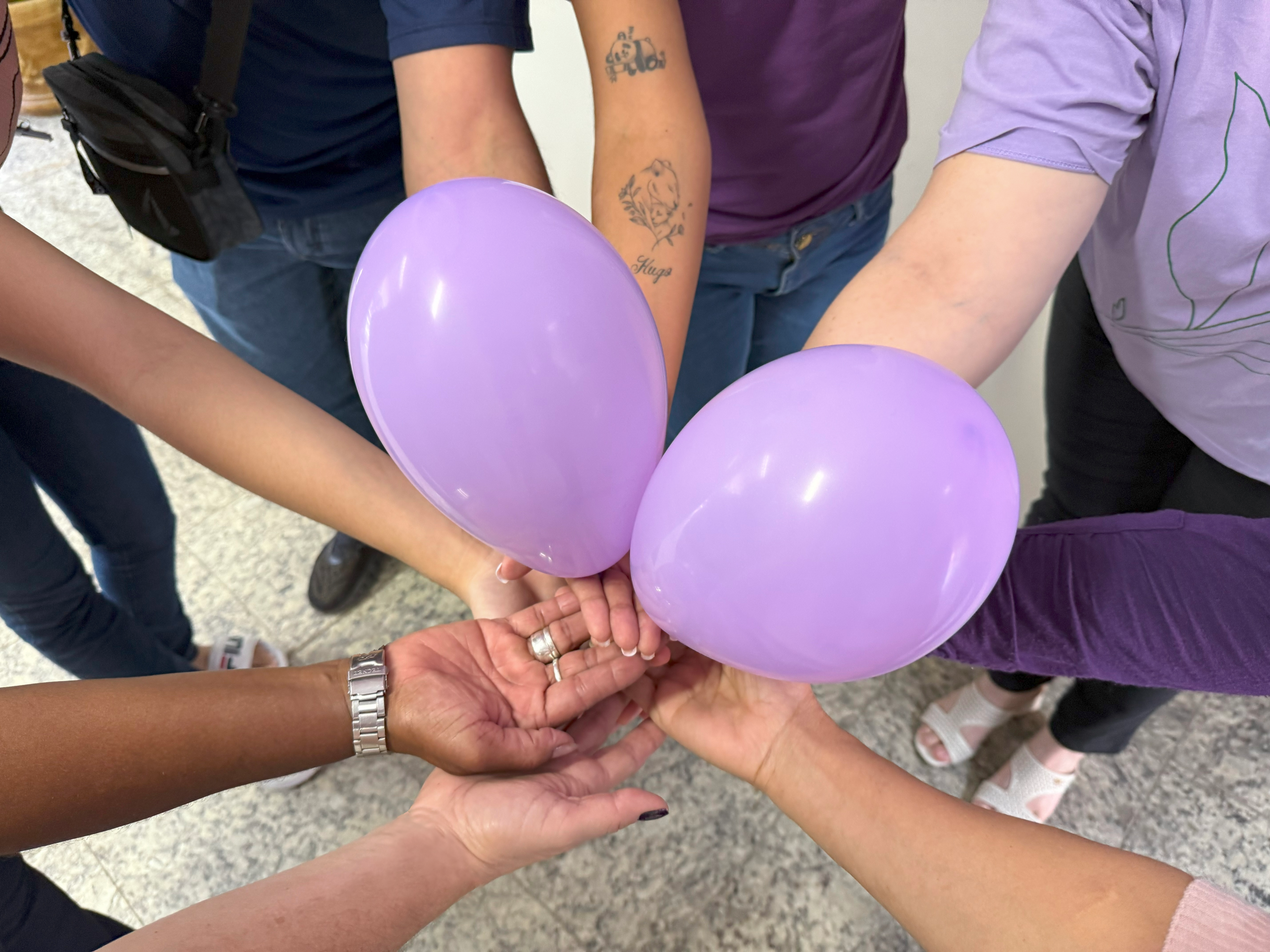 Caminhe por todas as mulheres.